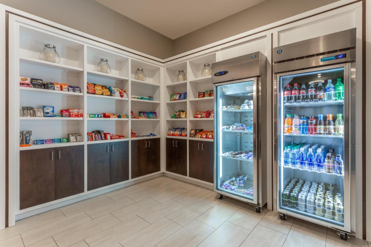 Holiday Inn & Suites - Jefferson City By Ihg Bagian luar foto