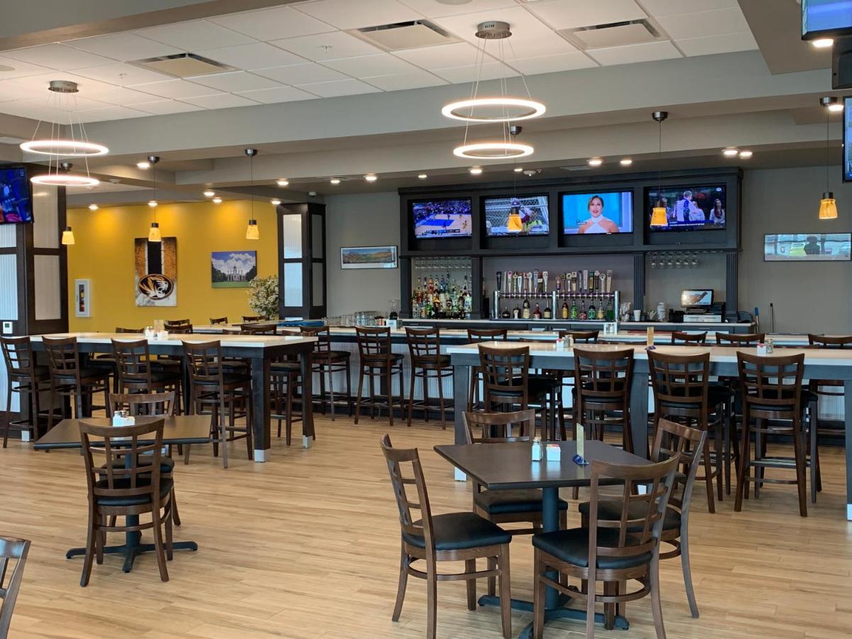 Holiday Inn & Suites - Jefferson City By Ihg Bagian luar foto