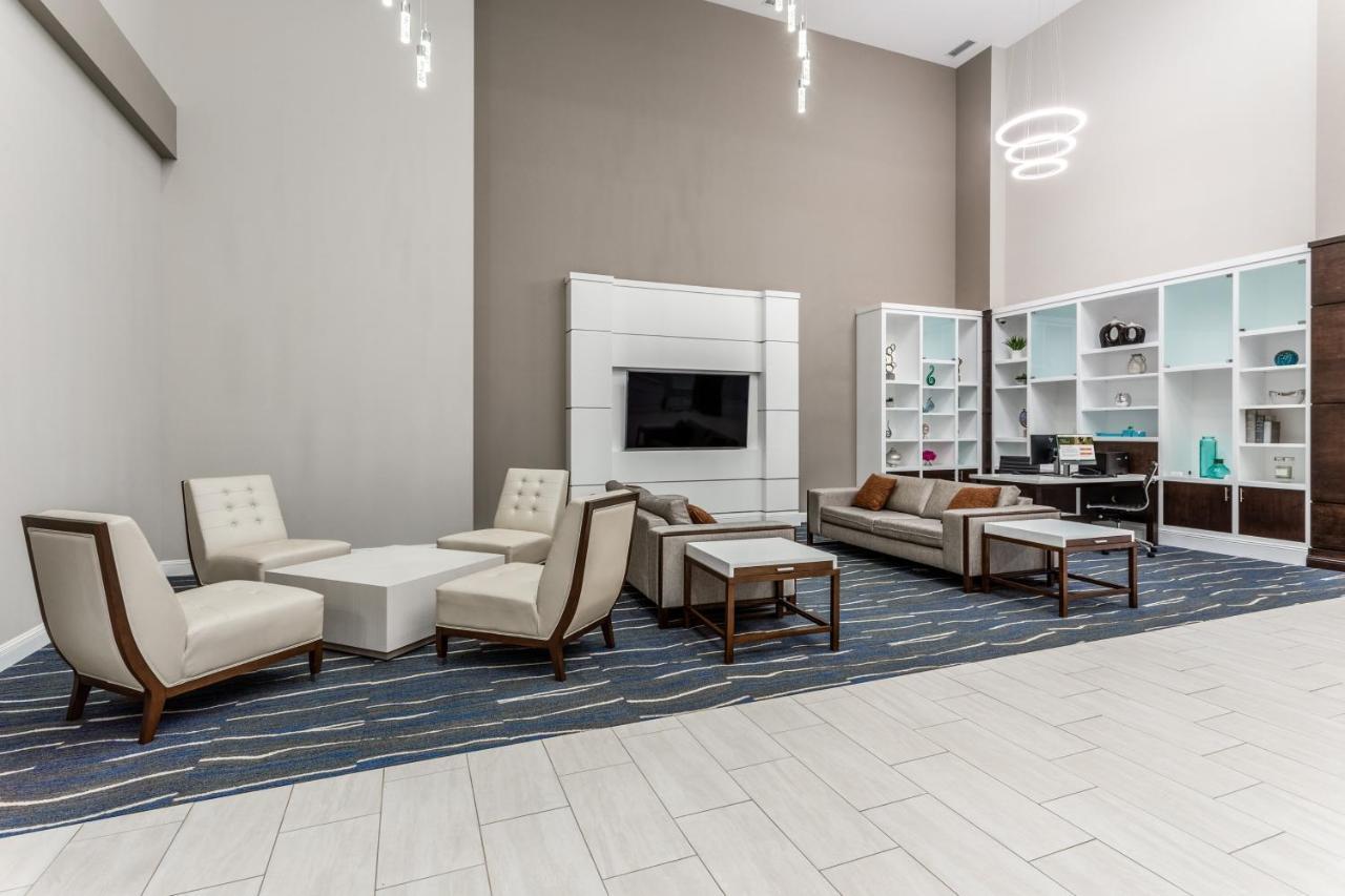 Holiday Inn & Suites - Jefferson City By Ihg Bagian luar foto