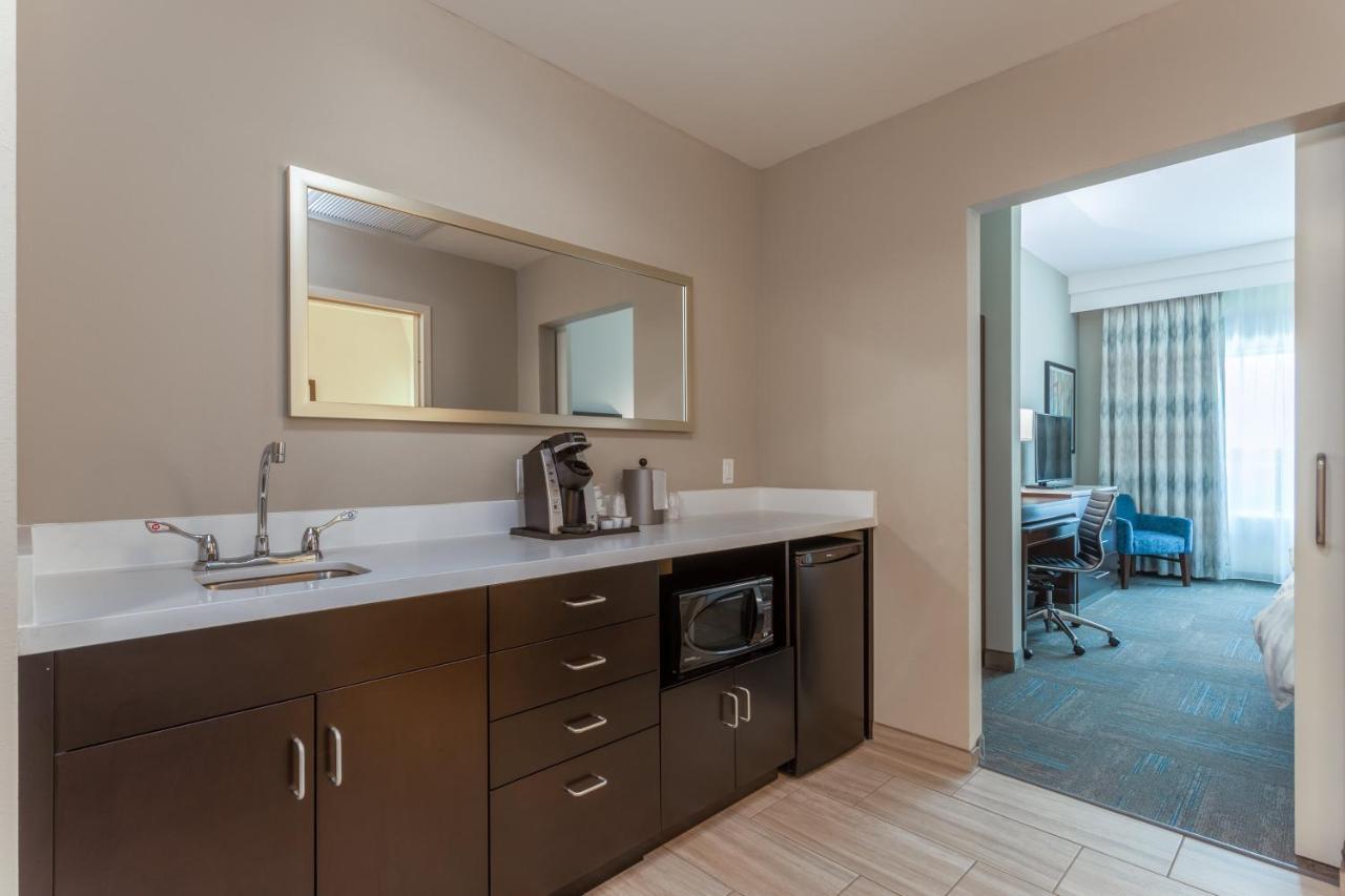 Holiday Inn & Suites - Jefferson City By Ihg Bagian luar foto